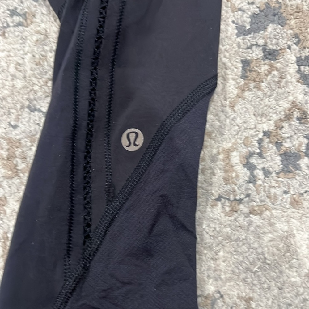 Lululemon Athletica Black Crop Leggings - Picture 4 of 9